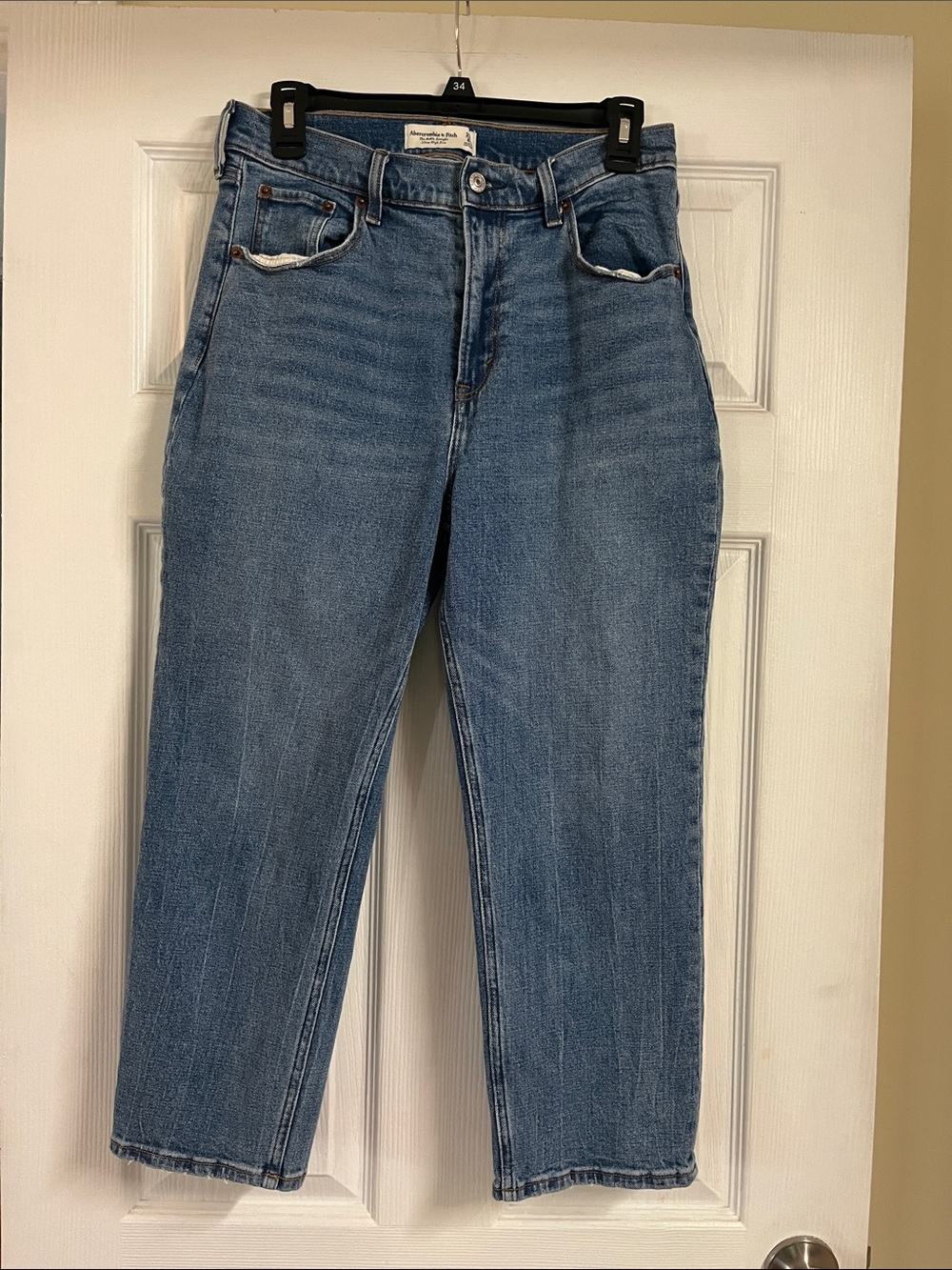 Abercrombie & Fitch Medium Blue High-Rise Straight Jeans The Mom Short XS